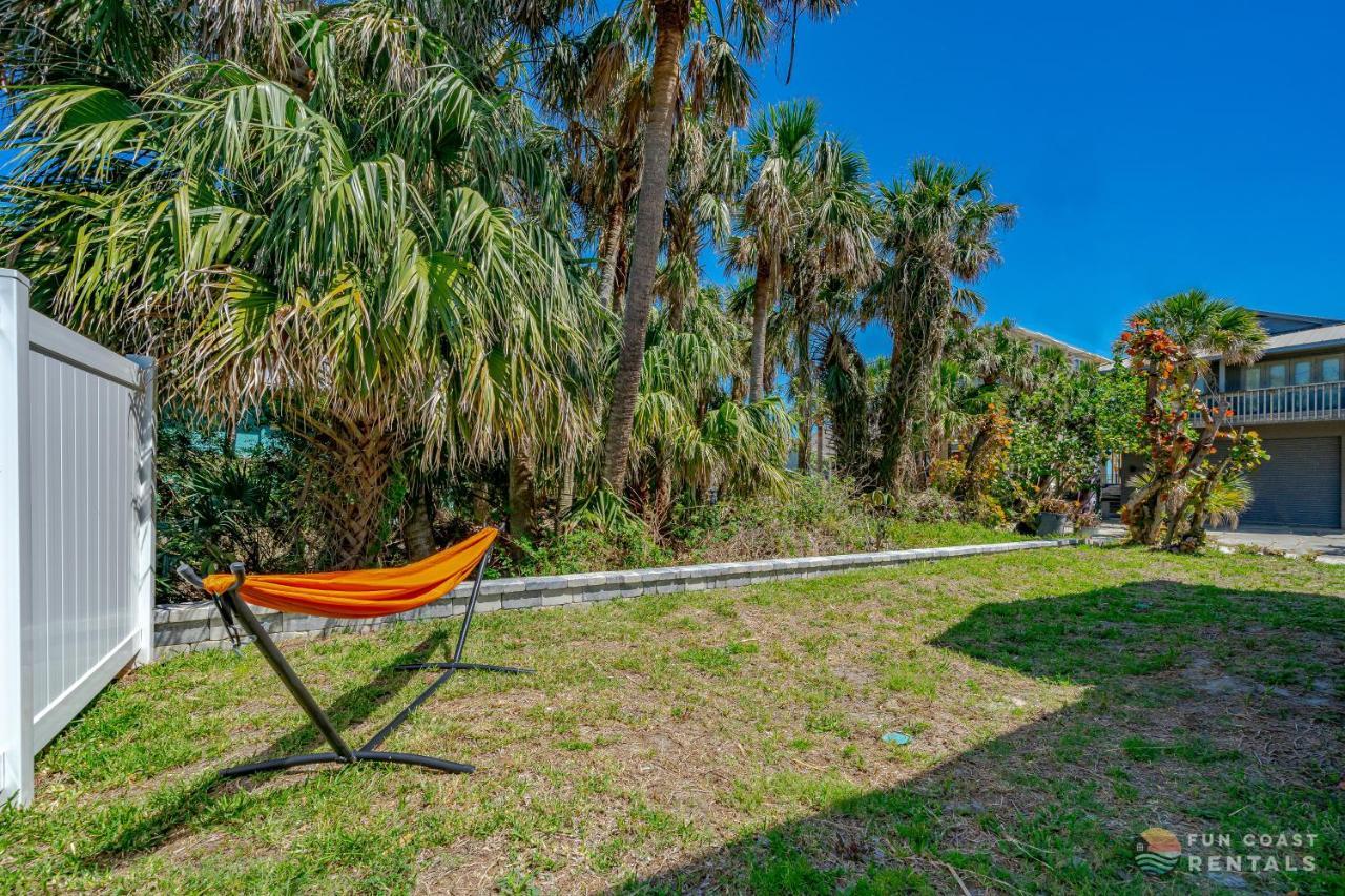 Dog Friendly Loft Steps From Beach With Gas Barbecue Grill And Upstairs Deck! New Smyrna Beach Exterior foto